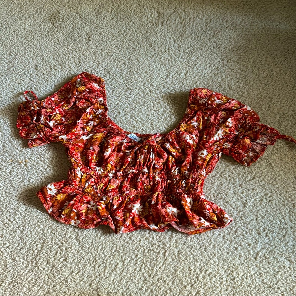 Autumn crop top shirt